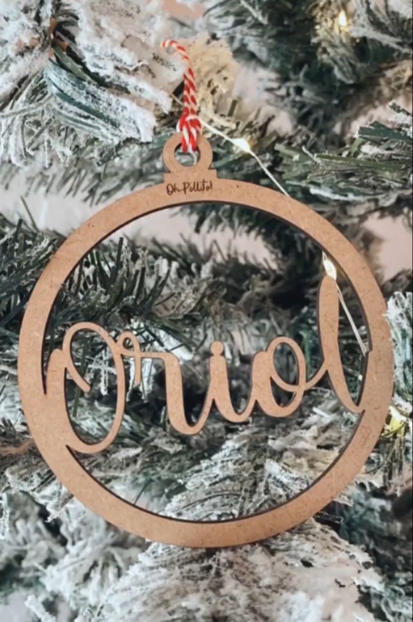 ADORNO DE NAVIDAD BÁSICA CON NOMBRE