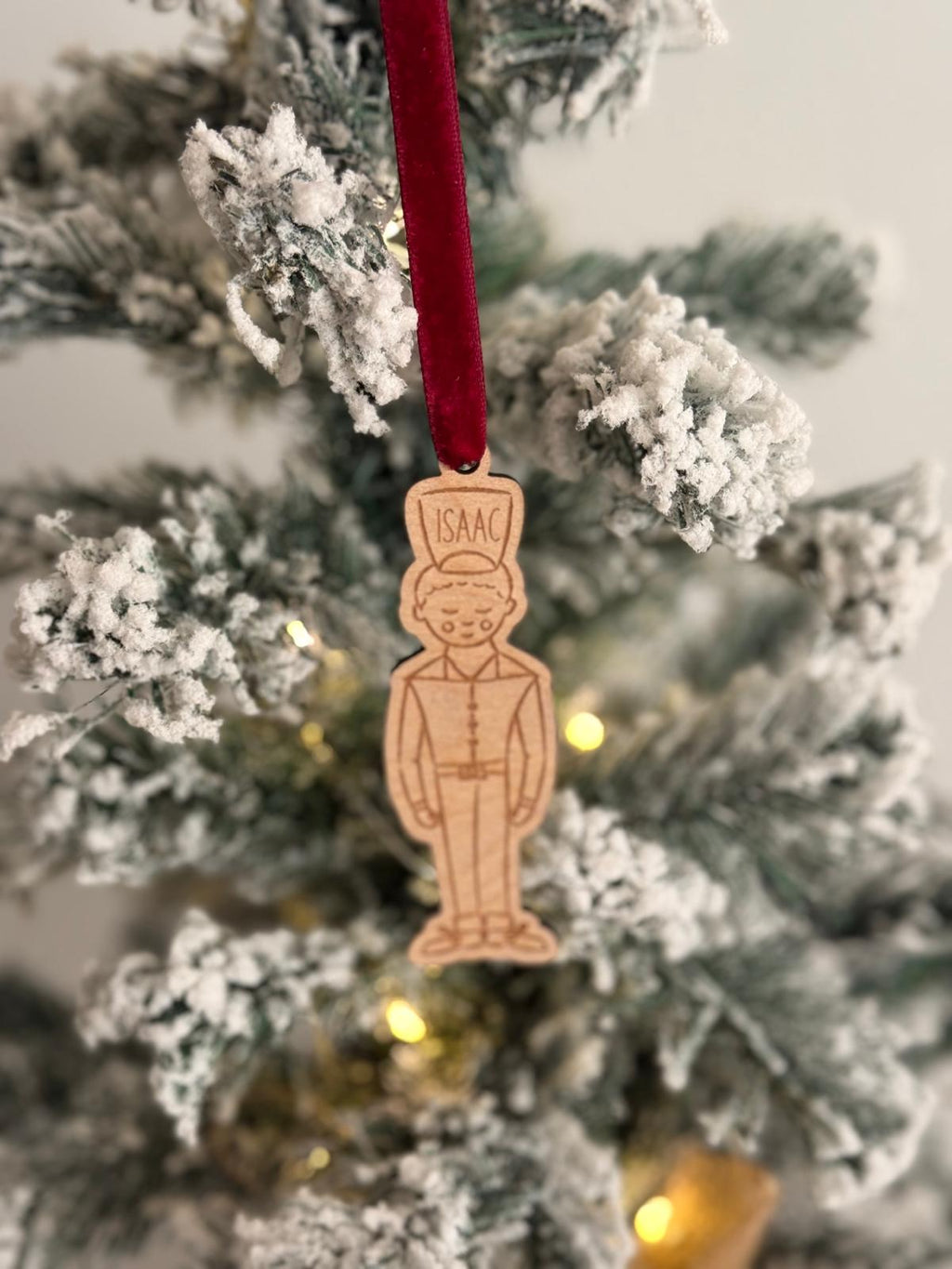 ADORNO DE NAVIDAD CASCANUECES Y BAILARINA